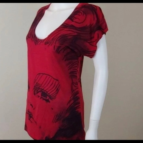 Alice in Wonderland Queen tee. - Picture 5 of 6